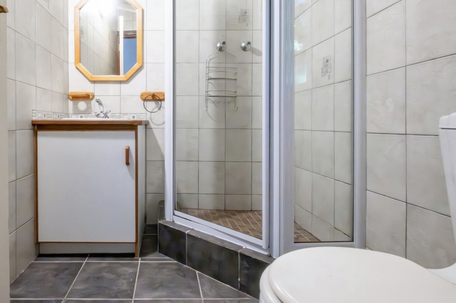 5 Bedroom Property for Sale in Fernridge Western Cape